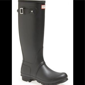 Hunter Black Original Tall Rainboots